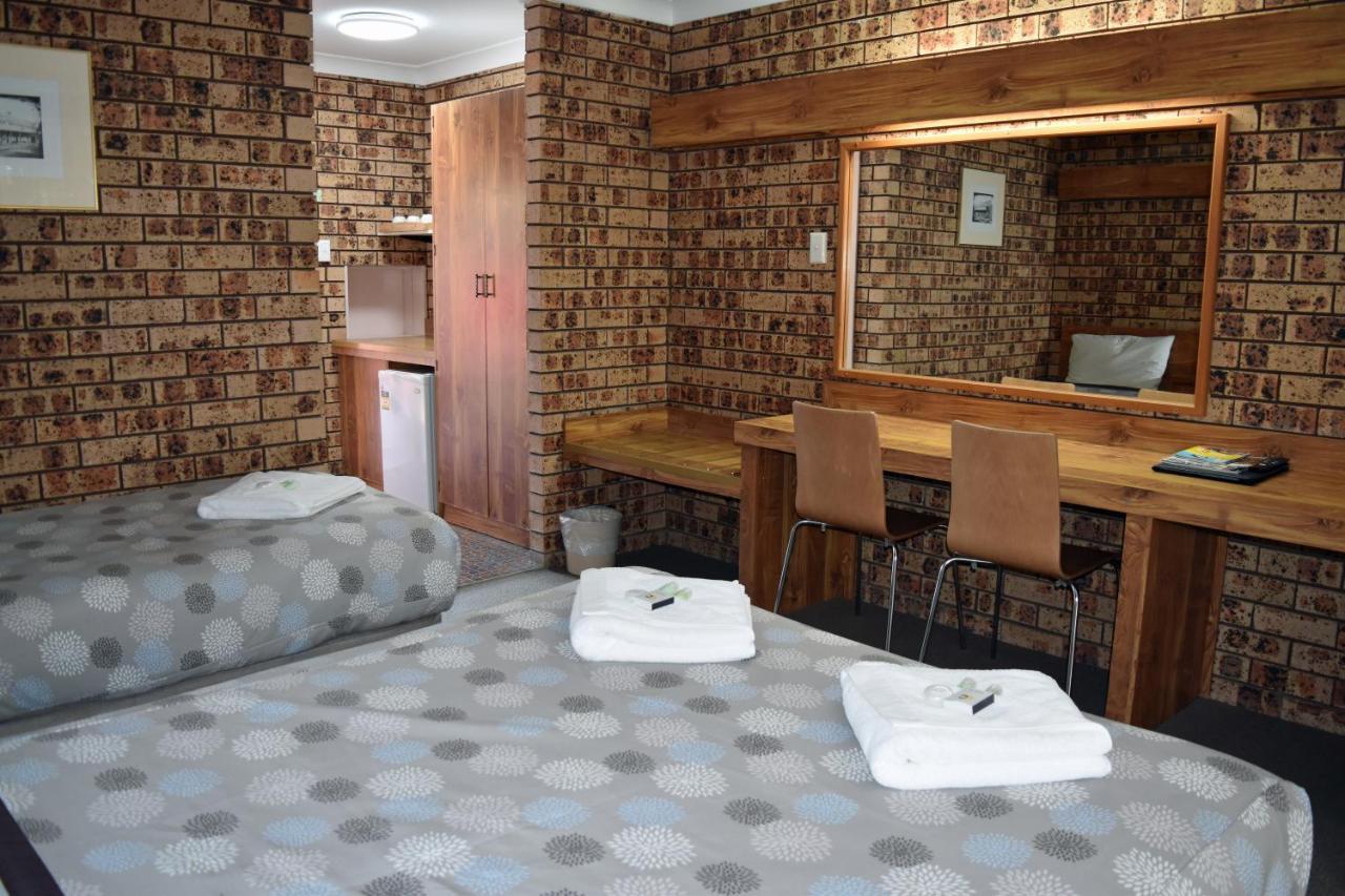 جولغونغ Ten Dollar Town Motel المظهر الخارجي الصورة