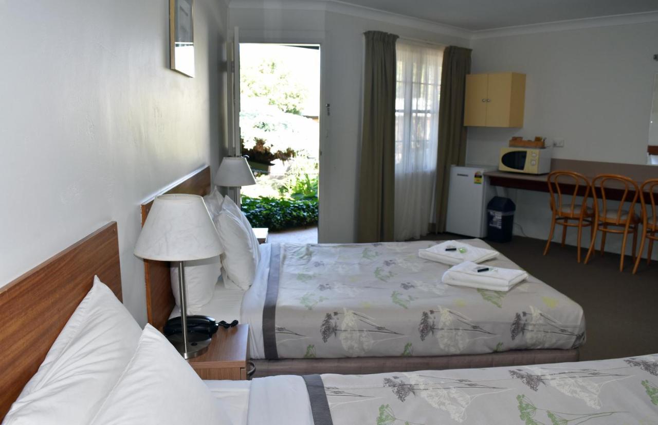جولغونغ Ten Dollar Town Motel المظهر الخارجي الصورة