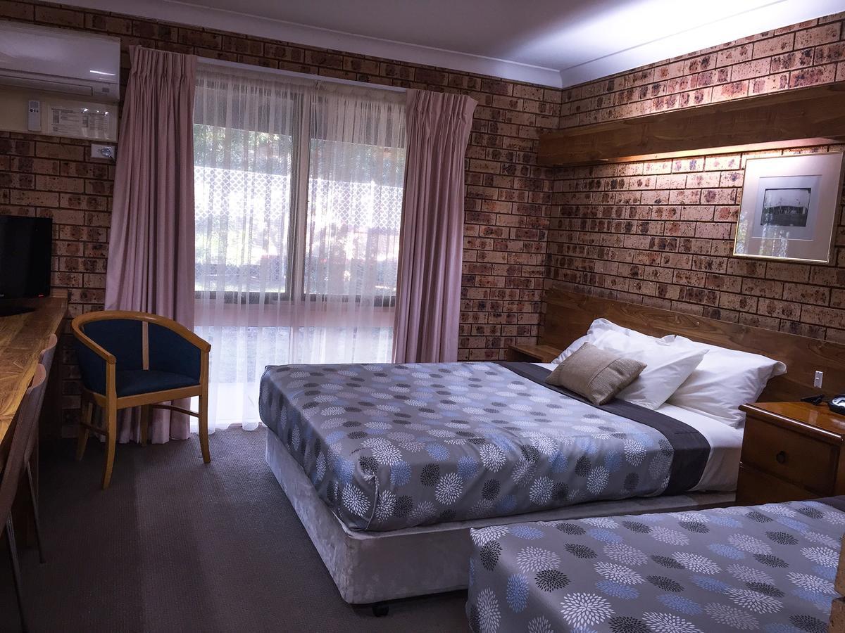 جولغونغ Ten Dollar Town Motel المظهر الخارجي الصورة